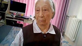 Elderly Chinese Grannie Gets Plumbed